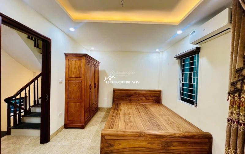 Chỉ cần nhập thông tin bất động sản, trí tuệ nhân tạo sẽ tự động tạo tiêu đề hấp dẫn và nội dung bài đăng chuyên nghiệp, tối ưu để thu hút người xem.